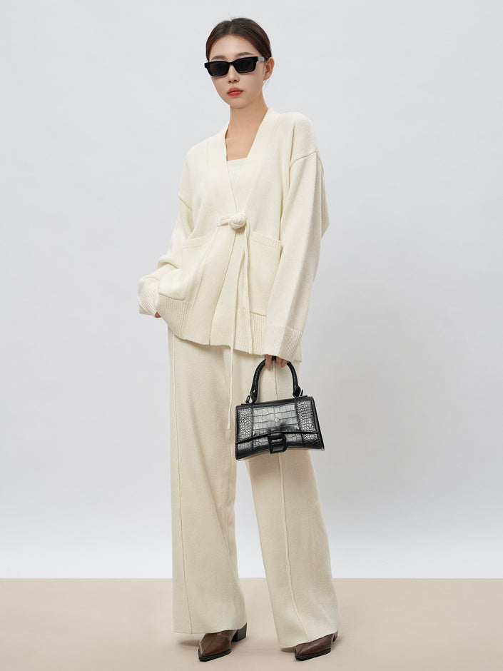 Elegant Off-White Knitted Suit Set